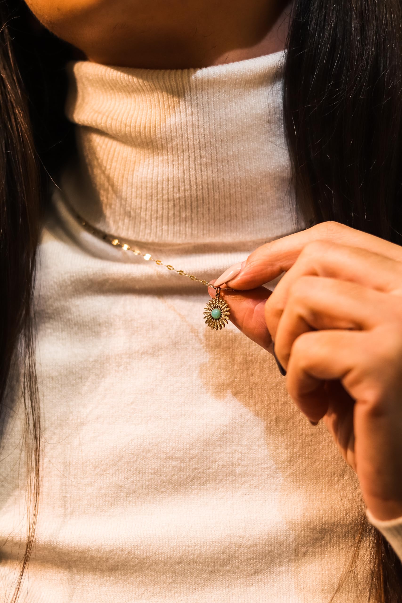 Sunflower Green Emerald - Gold